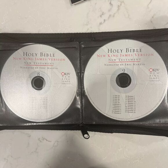 New King James Version Audio Bible . New Testament Audio Bible on 14 CD's - Picture 9 of 10